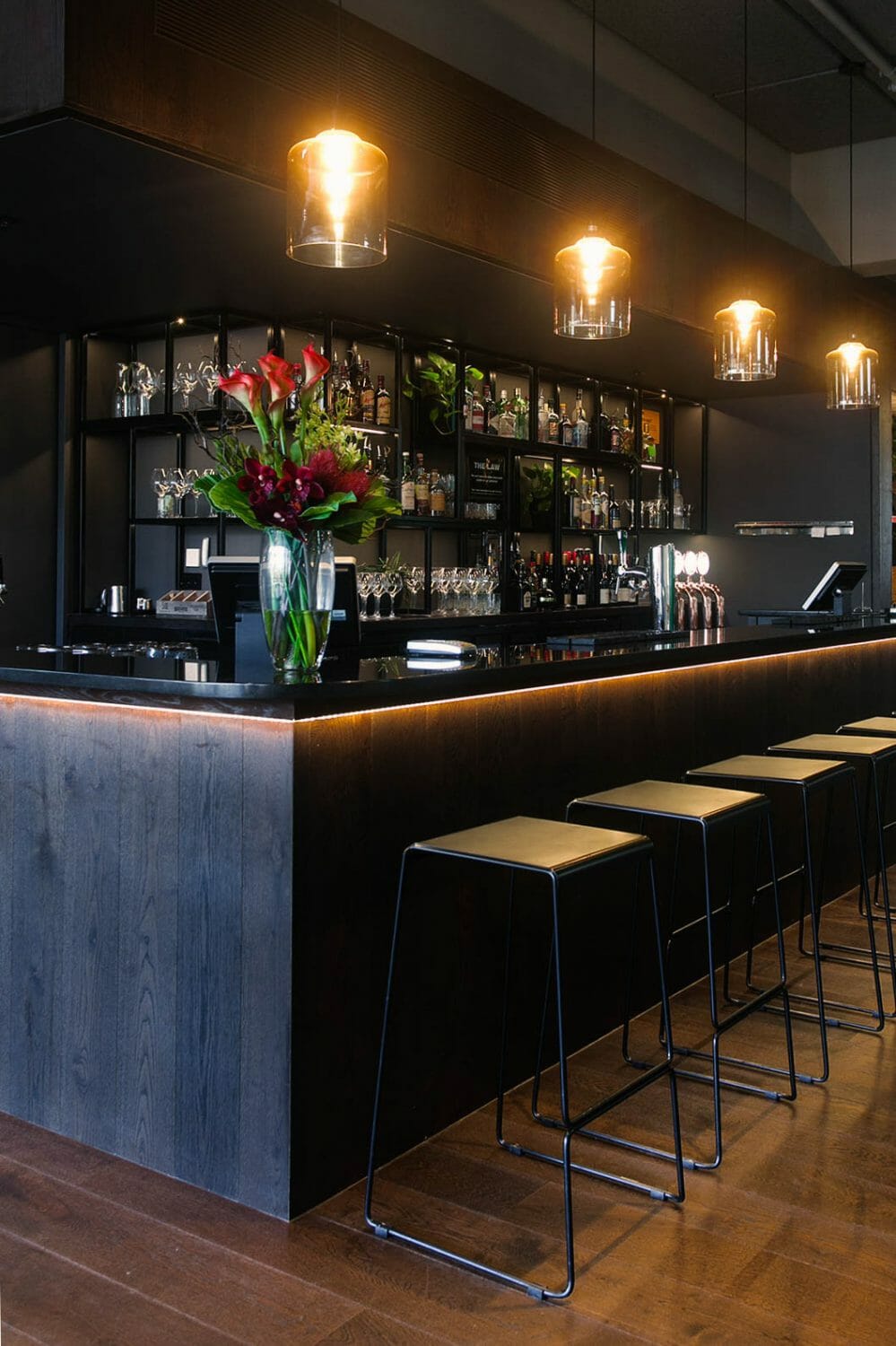 Bar Counter Design for Botanic